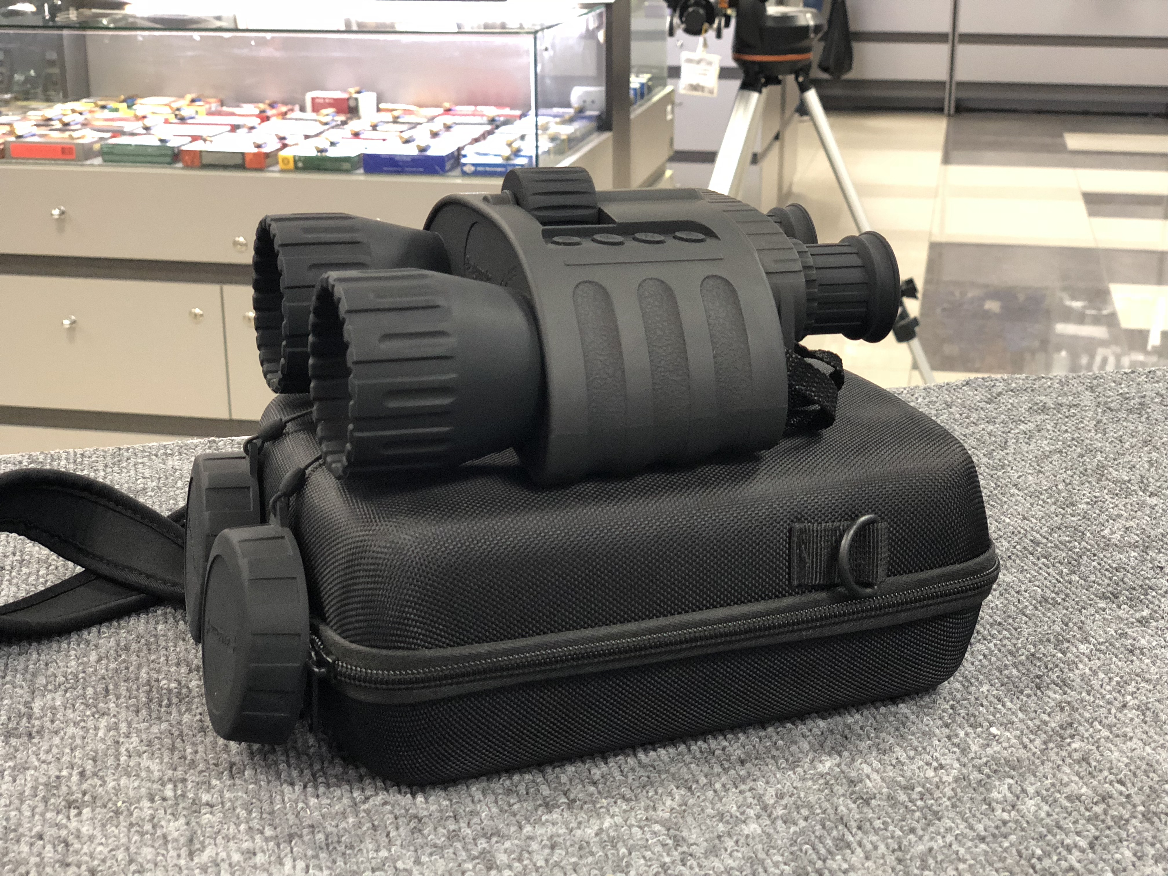 Цифровой бинокль ночного видения WG-80